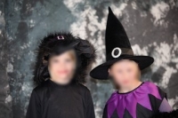 Rabenschwarze kleine Hexen